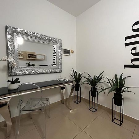 Crimson Court Apartment Is-Swieqi Luaran gambar