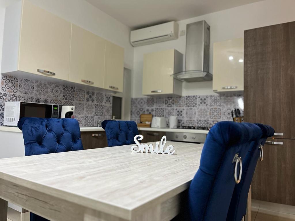 Crimson Court Apartment Is-Swieqi Luaran gambar